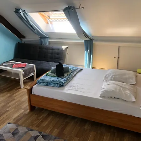 Proche De La Apartment